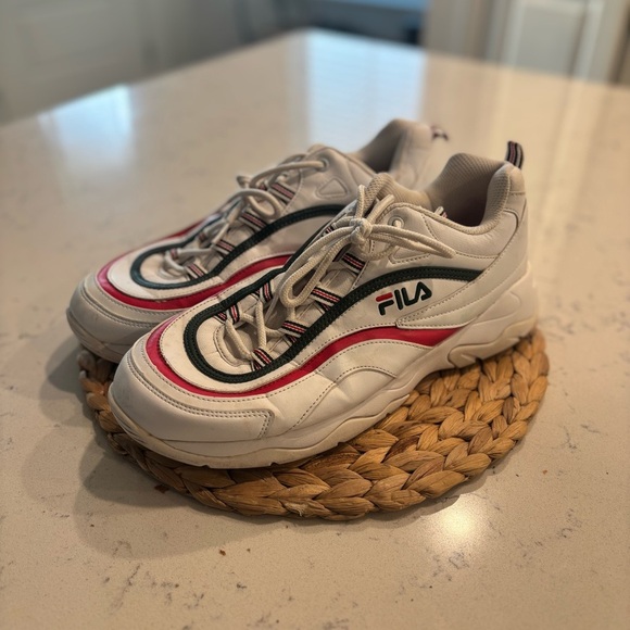 Mens Fila Men’s Sneakers White Red Hunter Green Size 12 - Picture 2 of 8